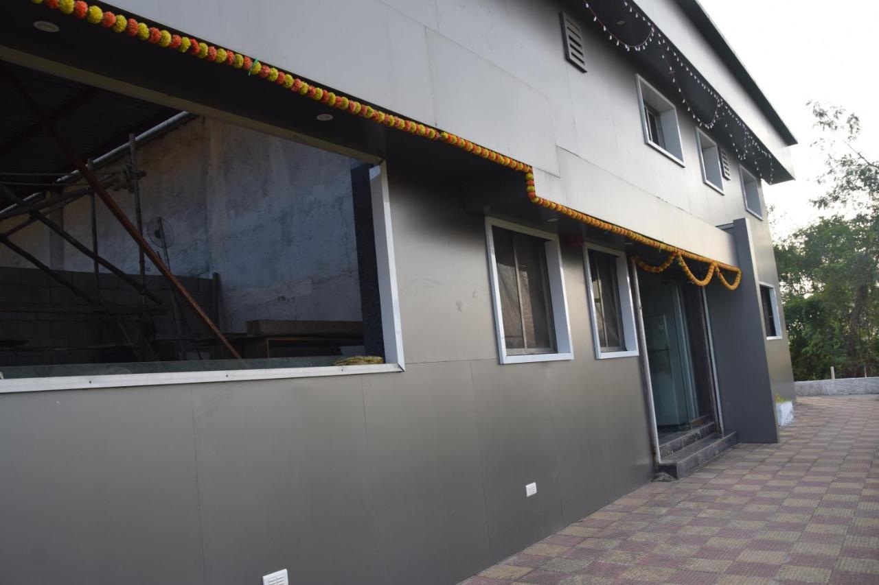 Hotel Riviera Residency Thane Exterior photo