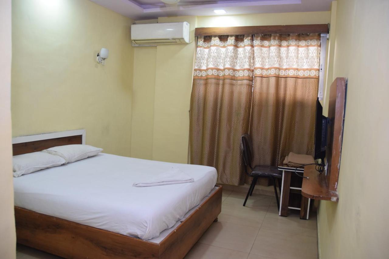 Hotel Riviera Residency Thane Exterior photo